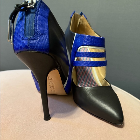 L.A.M.B. Black and Blue Leather Strappy Heels - Picture 2 of 8